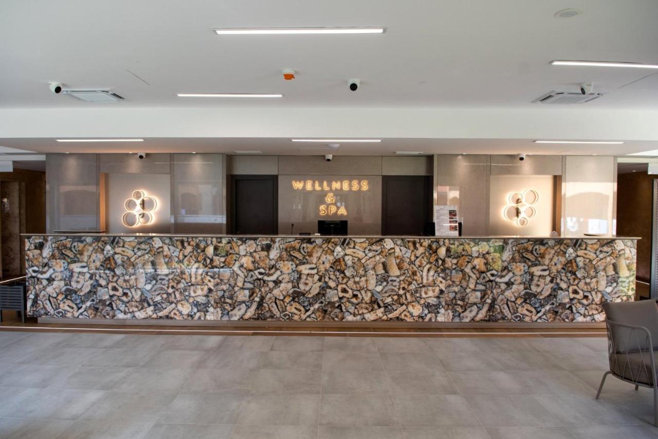 Mf Port Azur Wellness Apartments シオーフォク エクステリア 写真