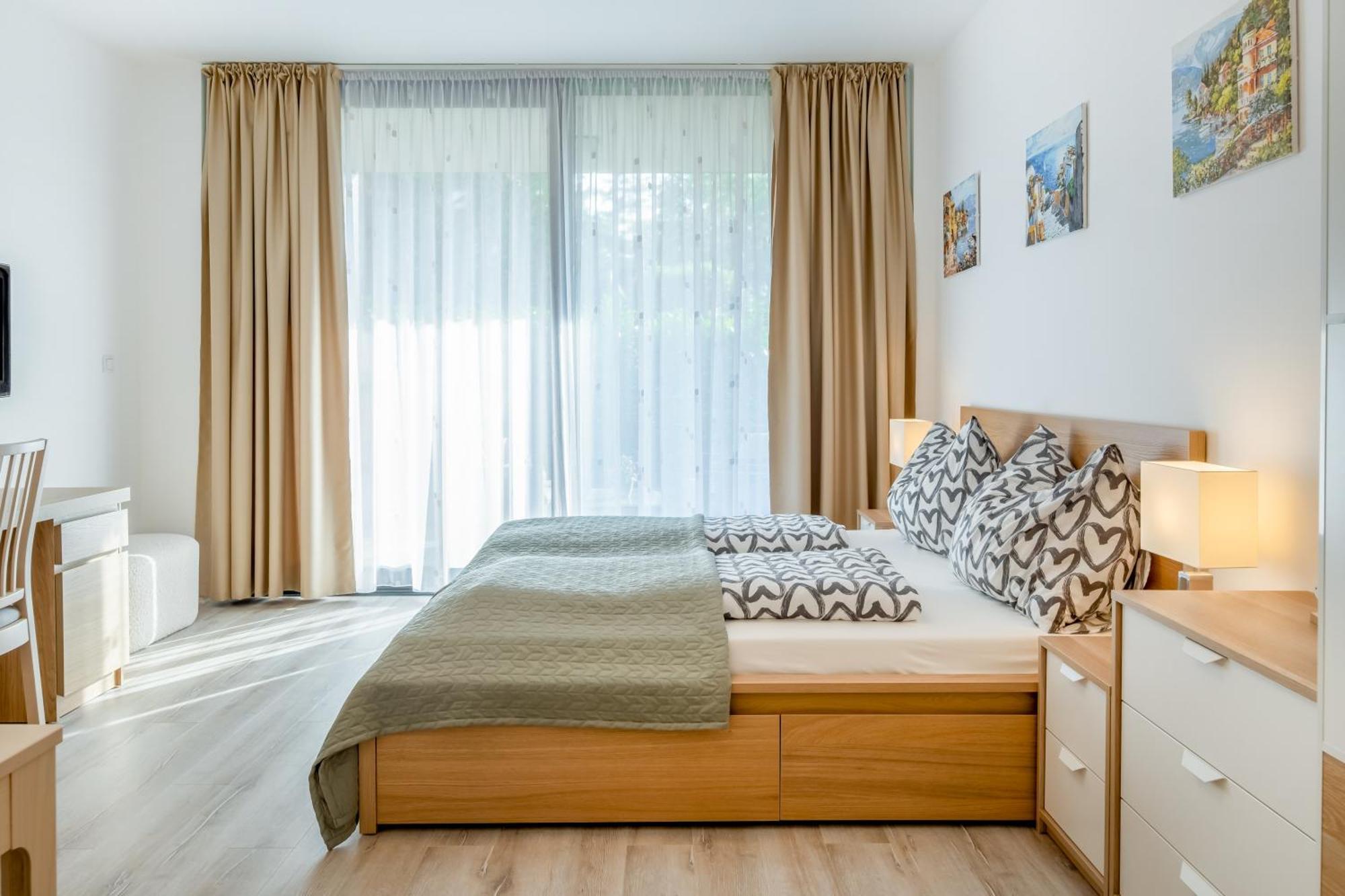 Mf Port Azur Wellness Apartments シオーフォク エクステリア 写真